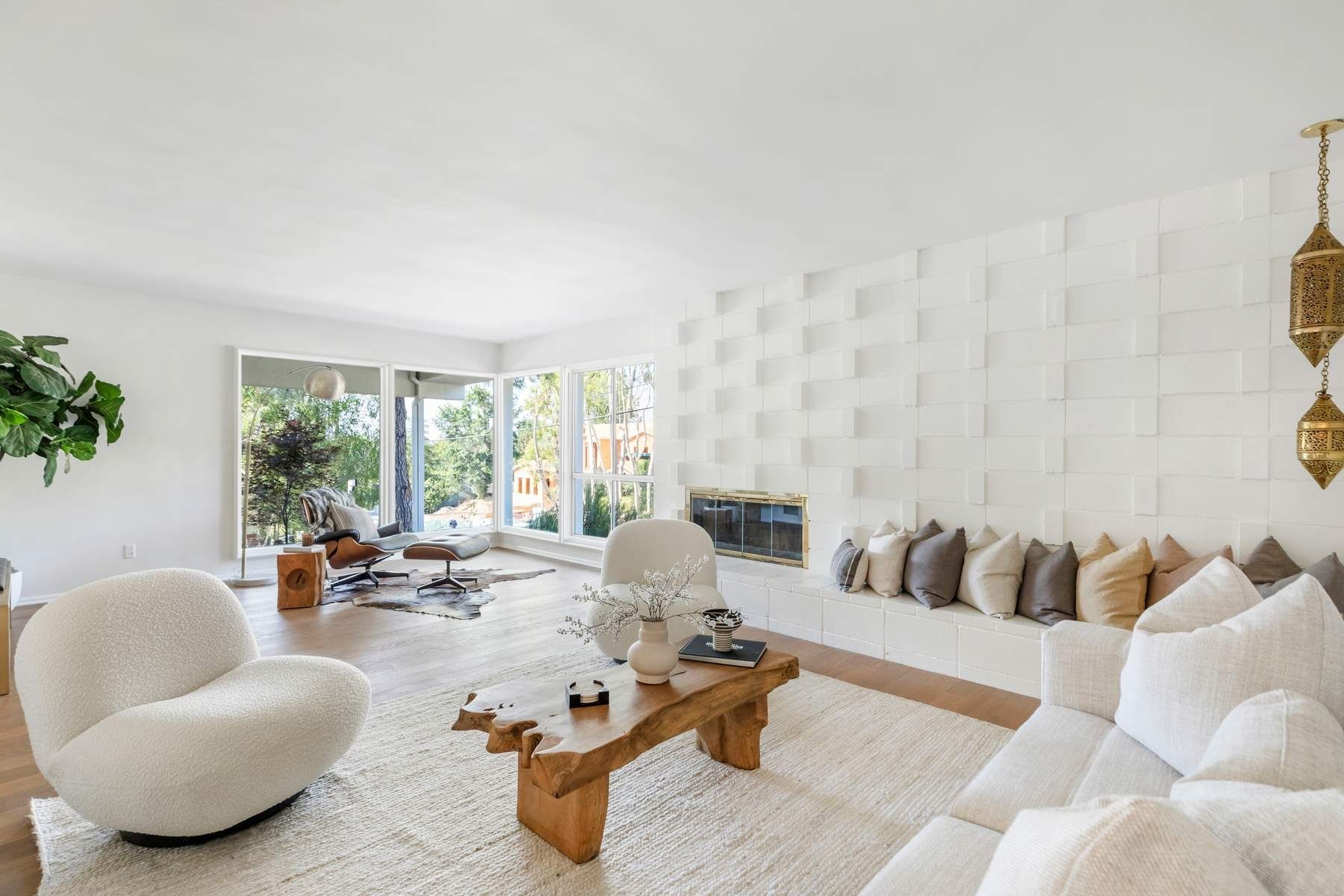 Living room with built-in window seat